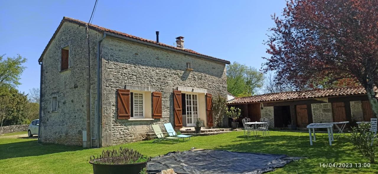 La Maison De Marie Verteuil-sur-Charente Eksteriør billede